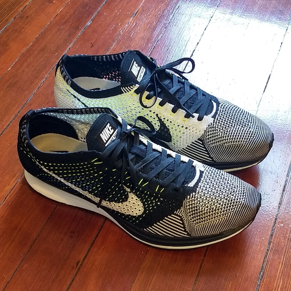 Nike Flyknit Racer